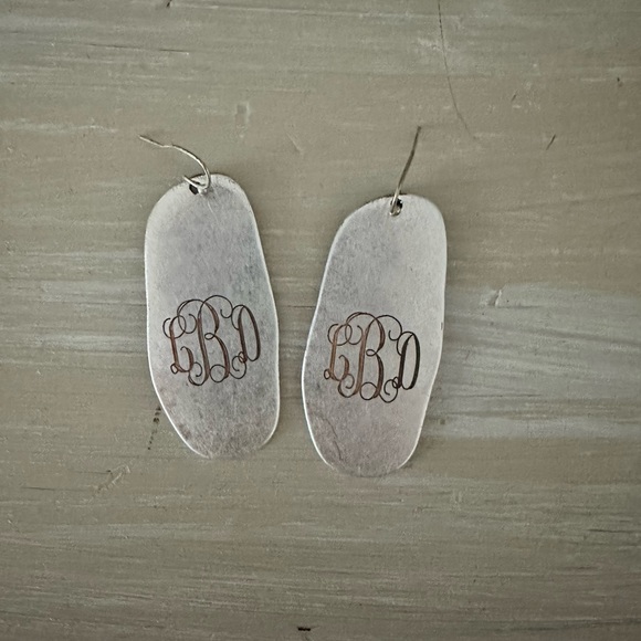 Sterling silver initial earrings - Picture 2 of 2